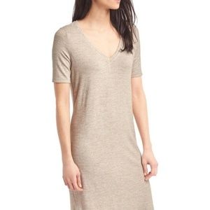 Gap Soft Spun V-Neck Midi Dress in Beachwood